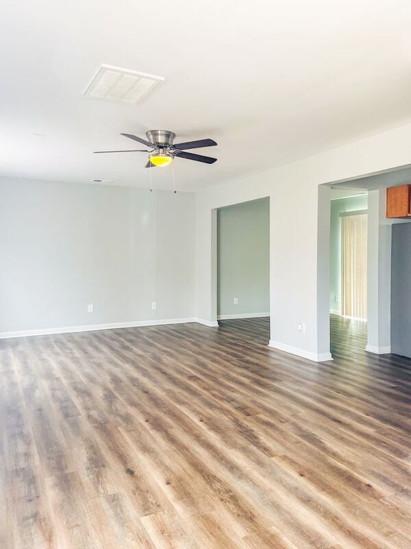 Building Photo - 5731 Laborde Ave