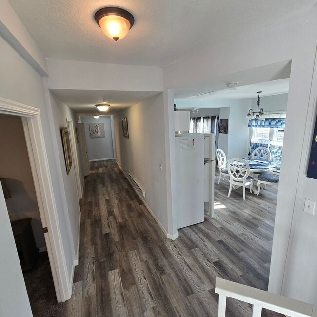 Building Photo - 1304 Worden Ave