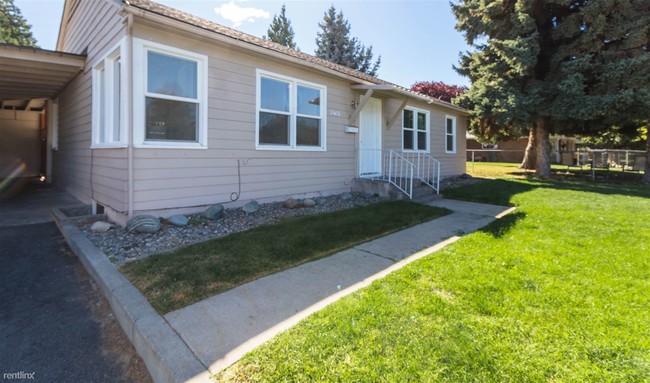 Foto del edificio - 5 br, 2 bath House - 3408 W Lincoln Ave