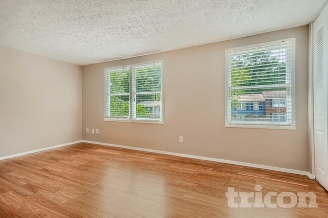 Building Photo - 1743 Napa Valley Ct SE