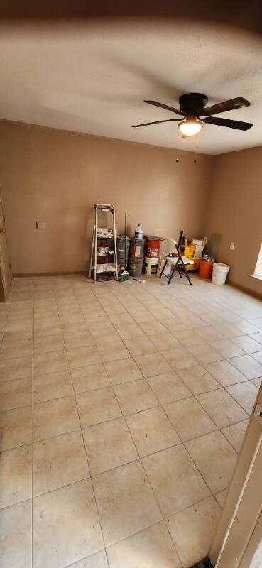 Foto del edificio - 7843-7845 Sail St