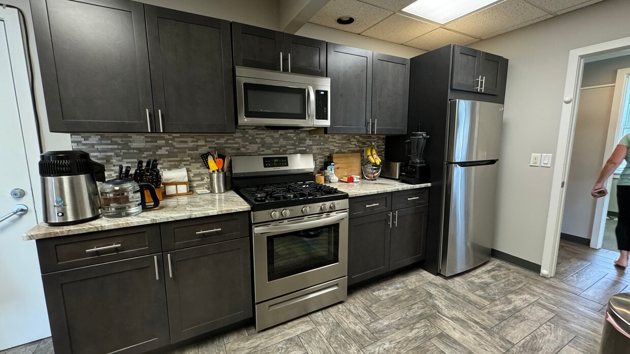 66 Northampton St Unit 66 A Northampton Street, Easthampton, MA 01027