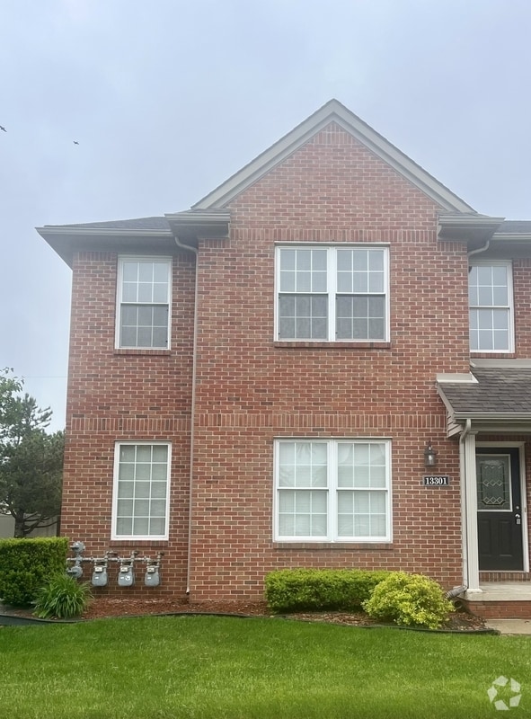 Building Photo - 13301 Turnberry