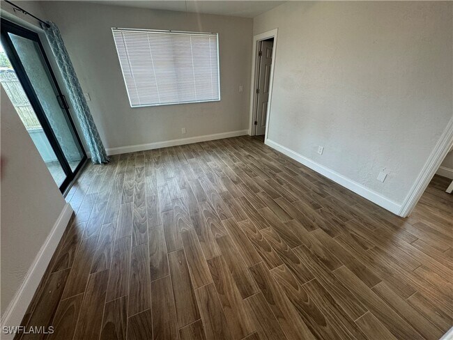 Building Photo - 27731 Arroyal Rd