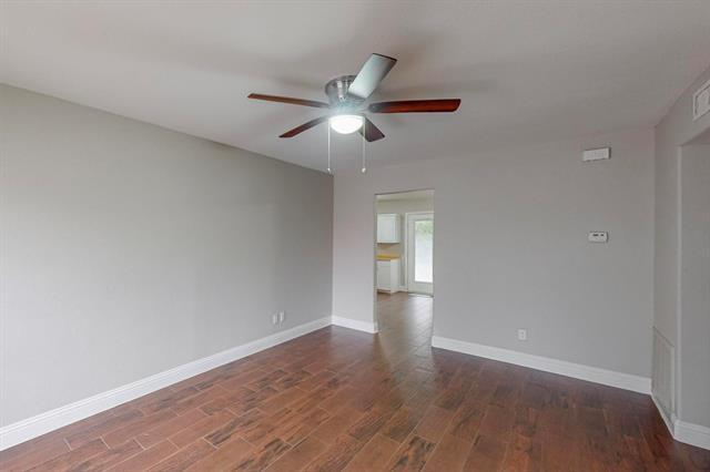 Foto del edificio - 3842 Commonwealth Dr