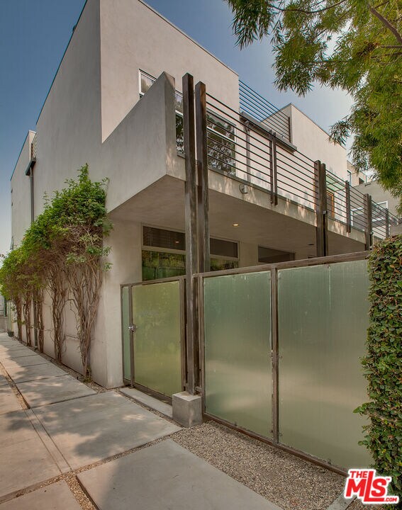 Foto del edificio - 538 Broadway St