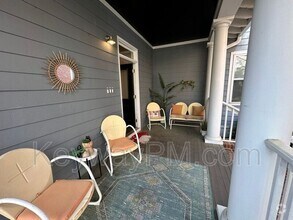 Building Photo - 321 Landing Dr