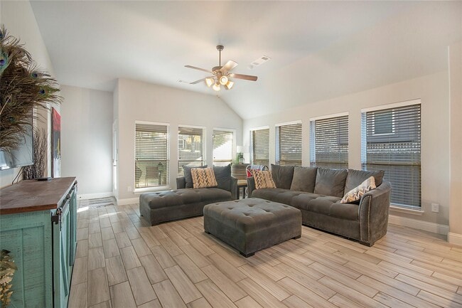 Foto del edificio - 5116 Prospect St