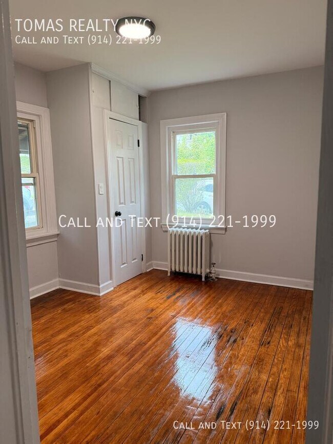Foto del edificio - 67 Dobbs Ferry Rd
