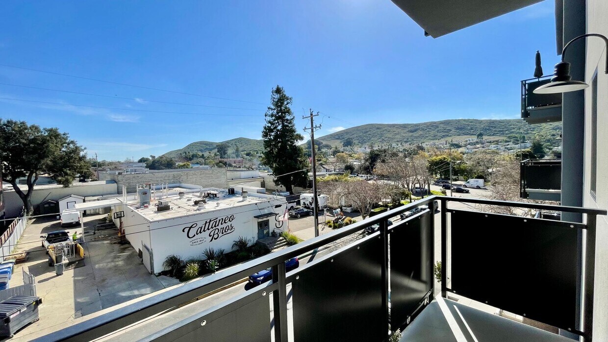 Foto principal - New Construction 2-Bedroom at Victoria Cro...