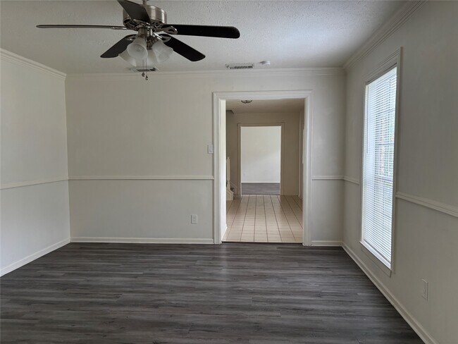Building Photo - 15702 Pipers View Dr