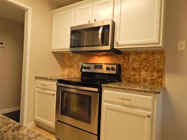 Foto del edificio - 6316 Pine St