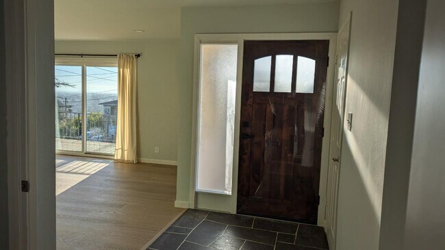 Foto del edificio - 1187 Overlook Ave
