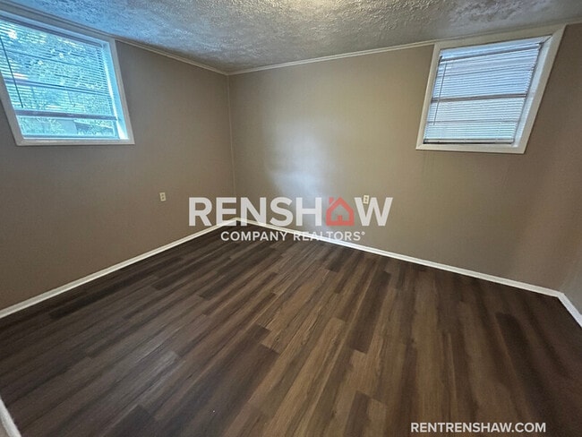 Building Photo - 115 Old Denmark Rd