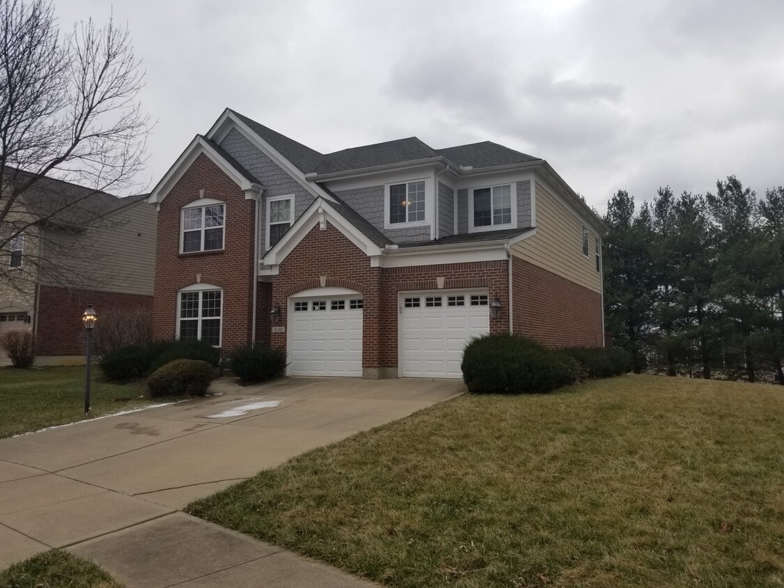 Executive home located near Bellbrook - Executive home located near Bellbrook