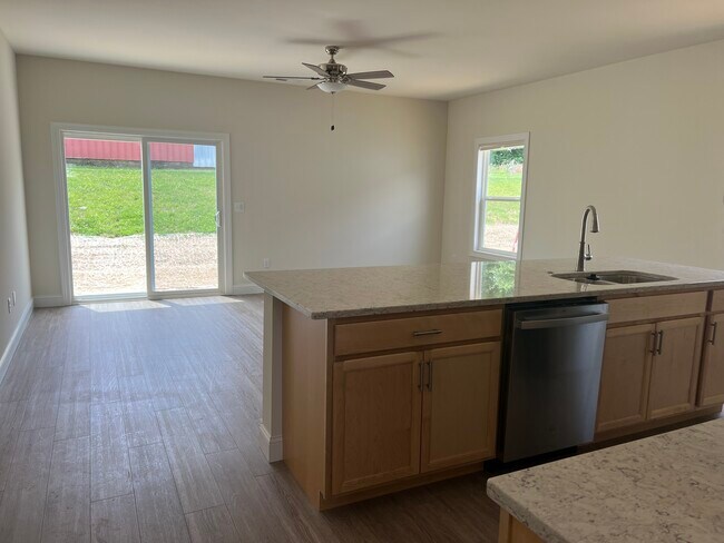 Building Photo - 499 S 100 E