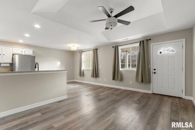 Foto del edificio - 3005 N Molleck Dr