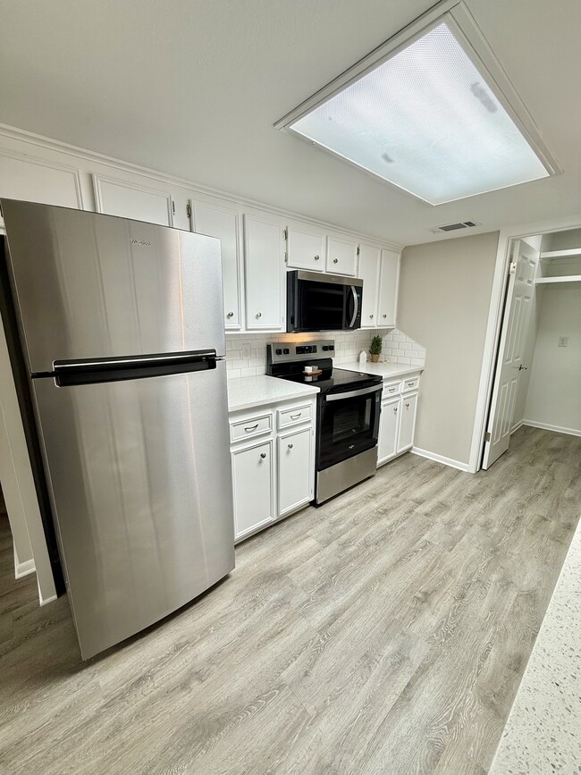 Foto del edificio - 601 Cache Cv