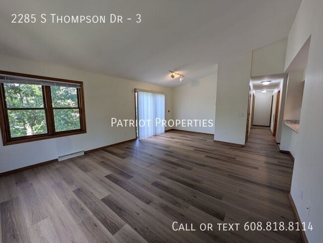 Building Photo - 2285 S Thompson Dr