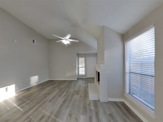 Building Photo - 11922 Greenmesa Dr