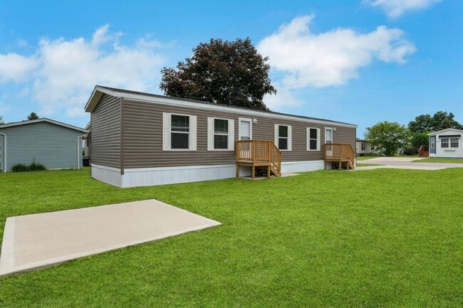 Building Photo - 5136 Canterbury Ave