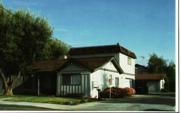 Building Photo - 1179-1183 Smith Avenue