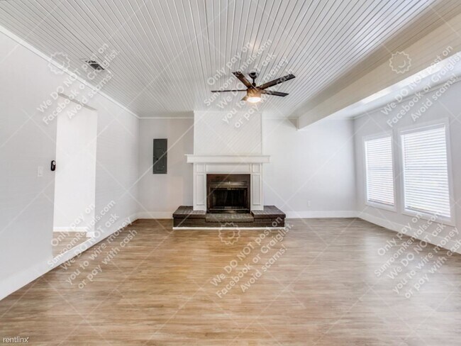 Foto del edificio - 3 br, 2 bath House - 114 Roma Dr