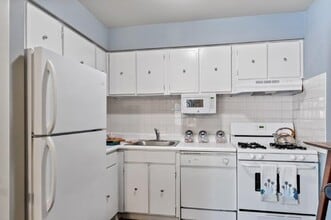 Building Photo - Brookmont Apartment Homes