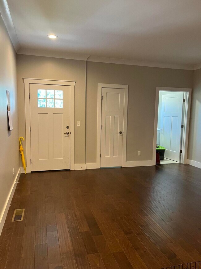 Foto del edificio - 205 Courtland Crest Dr SW