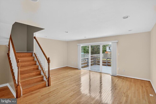 Building Photo - 4689 Joanna Ct