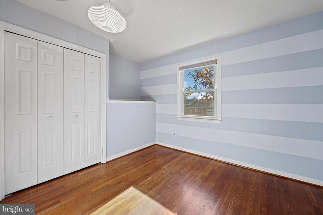 Building Photo - 7918 Jansen Dr