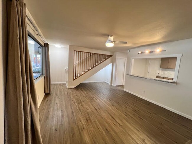 Building Photo - 3721 Aspen Ave