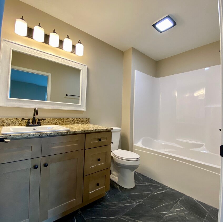 Building Photo - The Highlands on Main