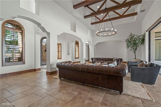 Building Photo - 4 br, 4.5 bath House - 54300 Alysheba Dr