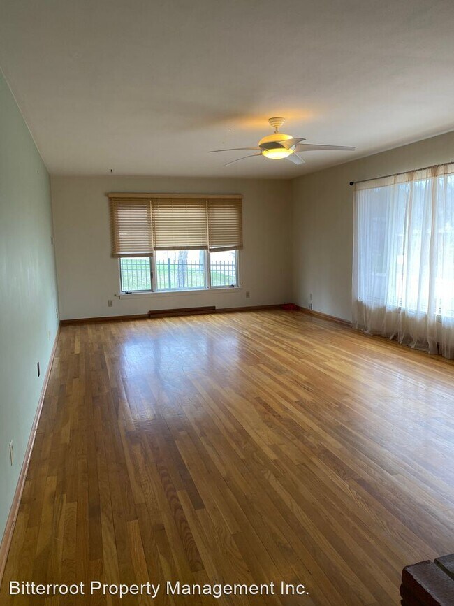 Foto del edificio - 4 br, 2.5 bath House - 526 Canyon Gate