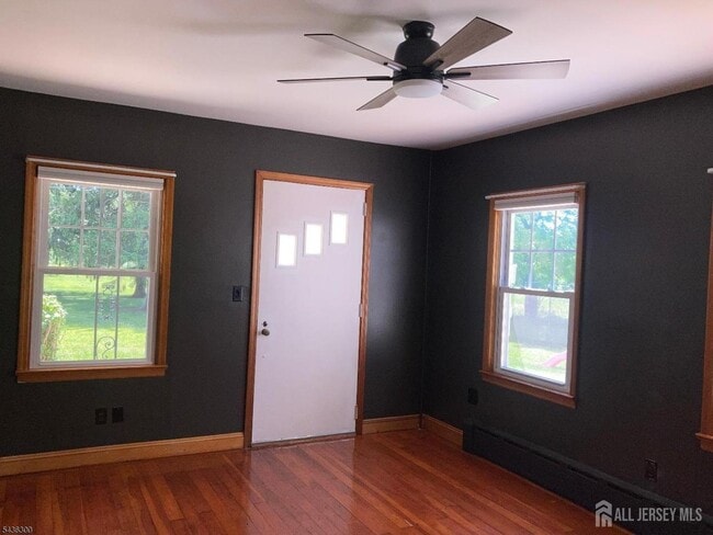 Building Photo - 285 Cedar Grove Ln