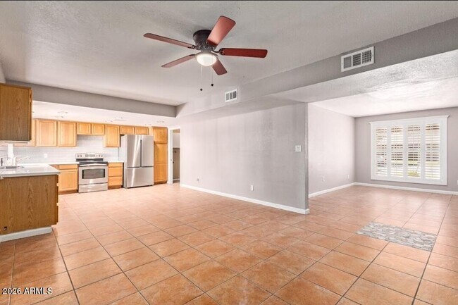 Building Photo - 7716 W Cora Ln