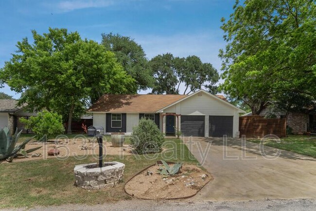 Building Photo - 9506 Shady Oaks Dr