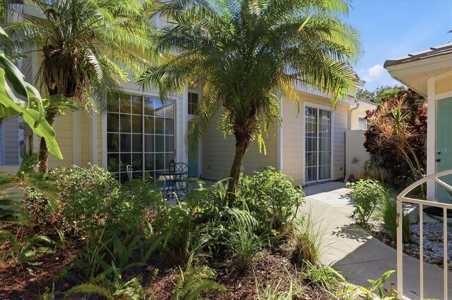 Foto del edificio - 7630 Whitebridge Glen