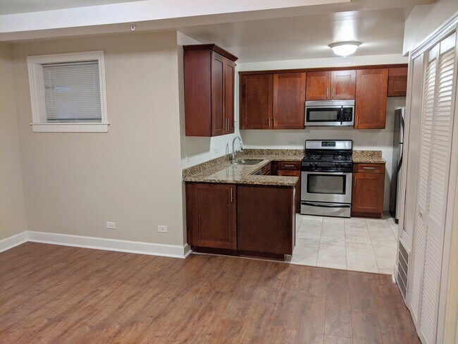 Foto del edificio - 800 Brummel St