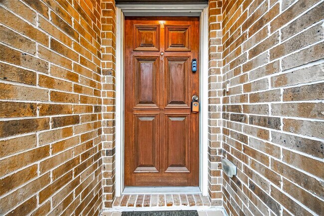 Foto del edificio - 11510 Main Ash