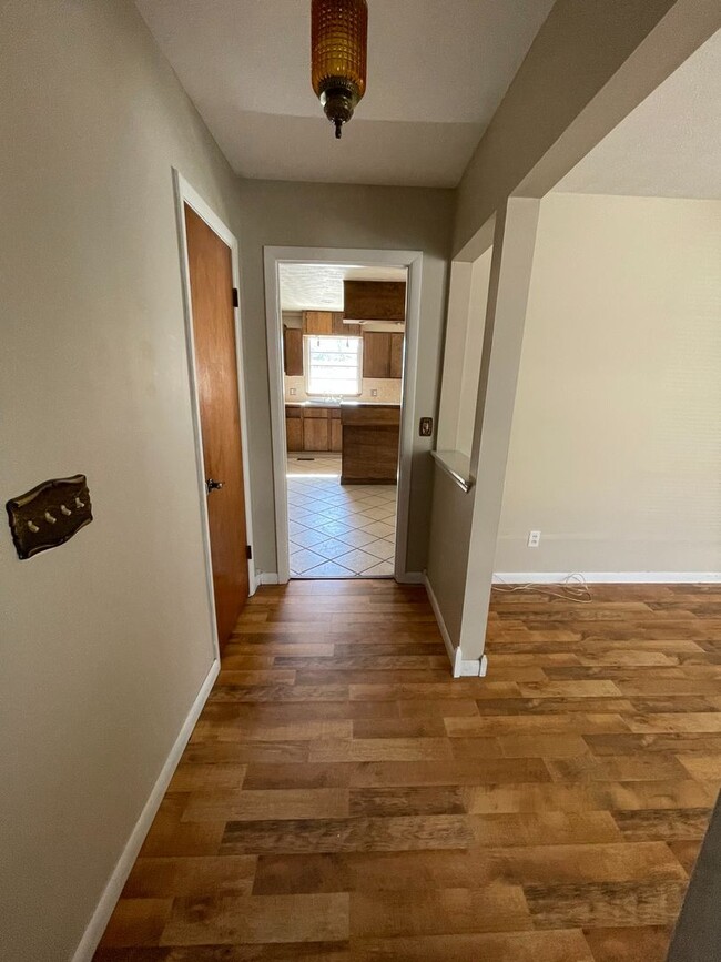 Foto del edificio - Ozark - Walk Out Basement with Extra Livin...