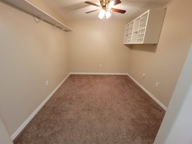 Foto del edificio - 2 Bedroom 2.5 Bath Condo in Cobblestone