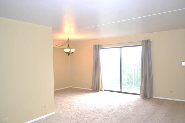 Living Room - 6340 Americana Dr