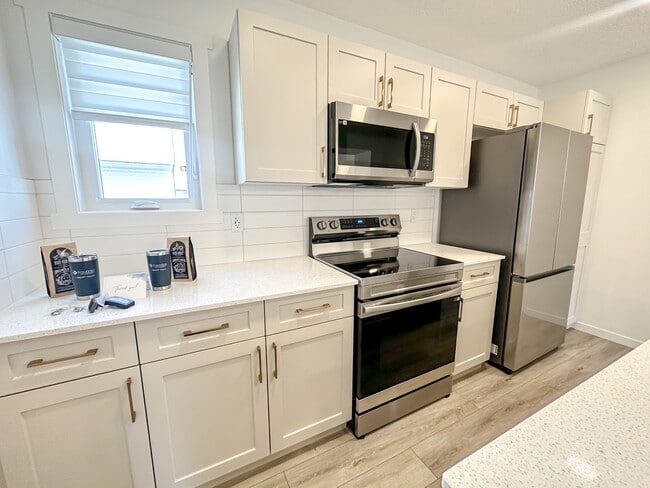 Building Photo - 1025 Secord Promenade