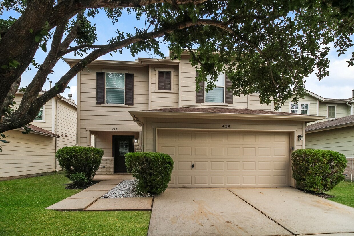 Foto principal - 439 Remington Park Ct