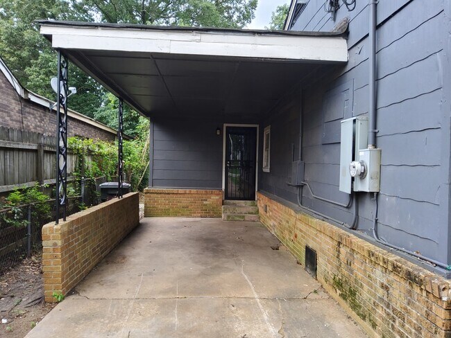 Building Photo - 1762 Ozan St