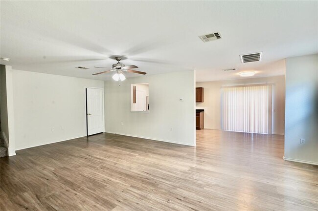 Foto del edificio - 1512 Poppy Seed Ln
