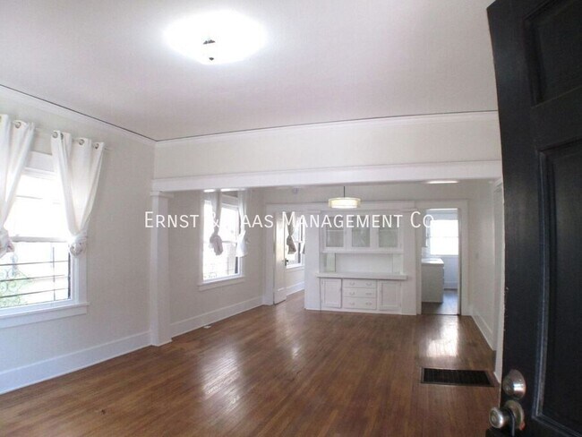 Foto del edificio - 969 2nd St