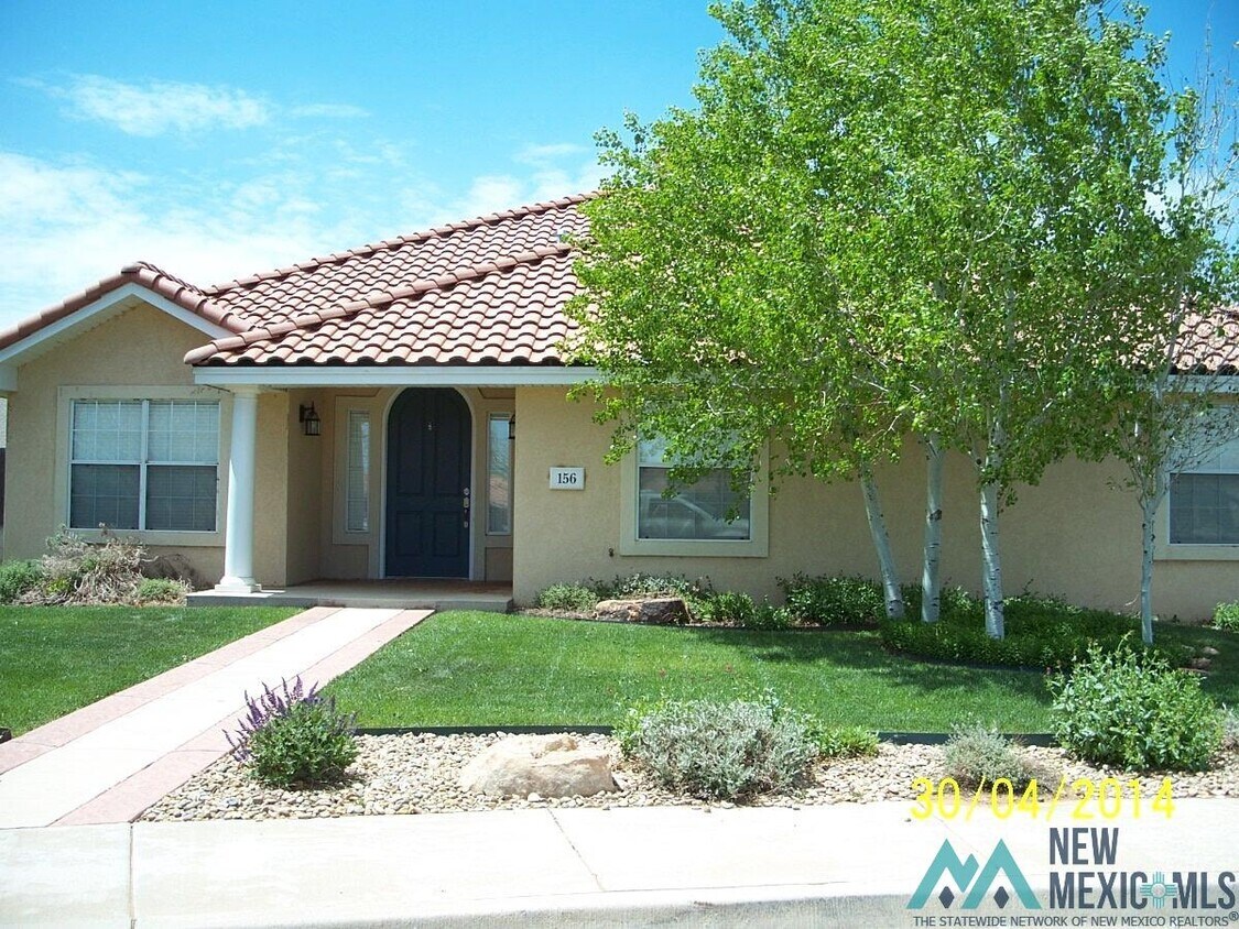 Foto principal - 156 Scottsdale Dr